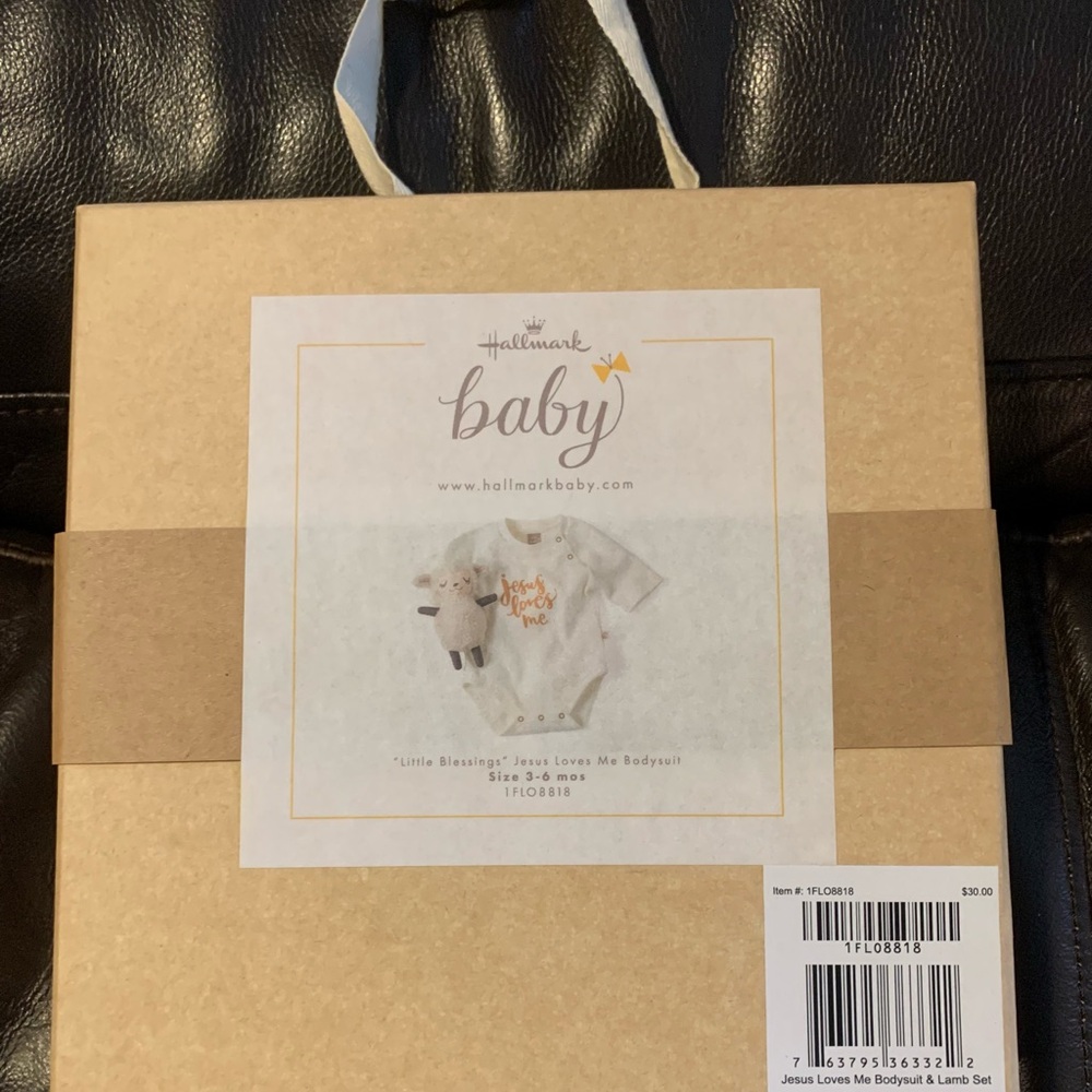 A Prayer Answered, A Family Blessed - Hallmark New Baby Gift Set - Picture 3 of 4